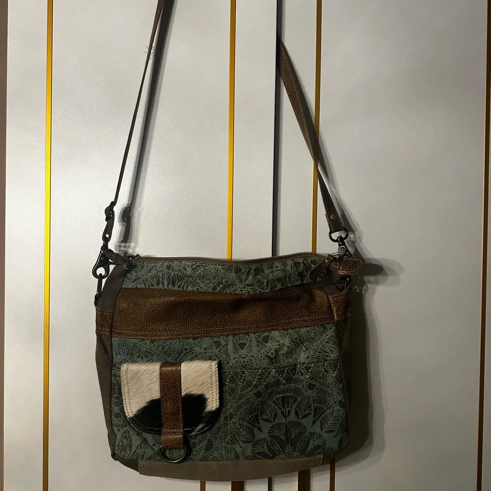 Myra purse. - Picture 2 of 6